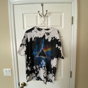 Urban Outfitters -Pink Floyd graphic- bleach dye